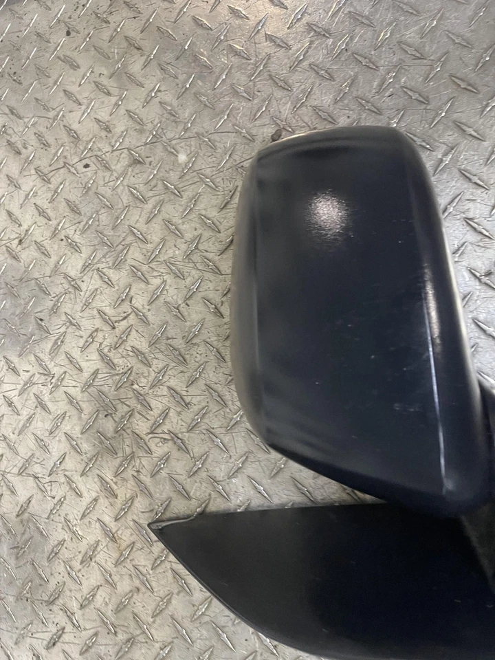 Оригинальное левостороннее зеркало для Nissan Xterra 2005-2015 годов выпуска проверено в хорошем состоянии - Изображение 4 из 4