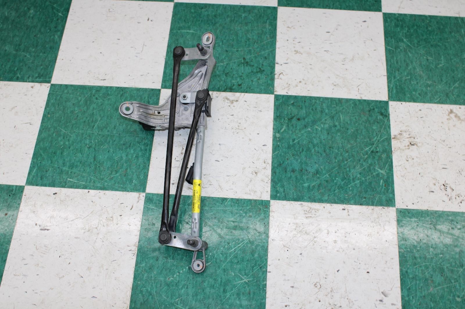 14-22 Ghibli Electronic Front Windshield Wiper Motor Arm Linkage OEM Factory WTY