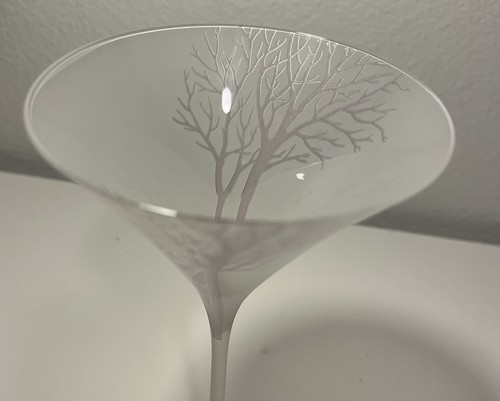 Belvedere Vodka Spectre 007 James Bond Frosted Tree Martini Glass 9” - Bild 4 von 4