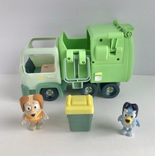 Bluey Garbage Truck Play Set 2018 with Figures