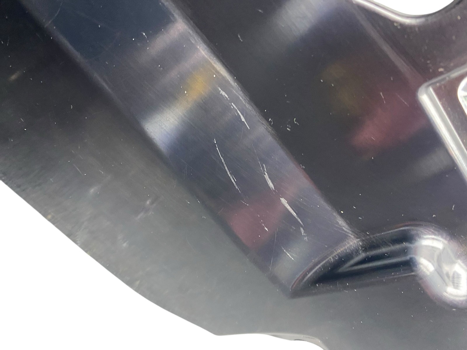 2015-2020 BENTLEY BENTAYGA Front Right Lower Kick Trim |Fireglow (Fir) *Scratch*