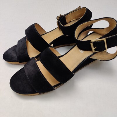 Clarks Originals Women's Size US Black Leather Ankle Strap