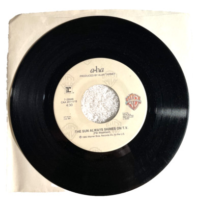a-ha ''The Sun Always Shines on TV / Driftwood'' 45 RPM, 1985 Pop, 7'' Single, VG+