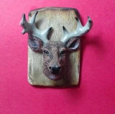 Dollhouse Miniature Deer Head w Antlers Trophy Mount Rustic Antiqued Board 1:12