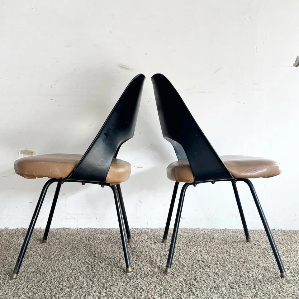 Mid Century Modern Eero Saarinen Model 42 Style Dining Chairs - Set of 4 - Image 4 of 4