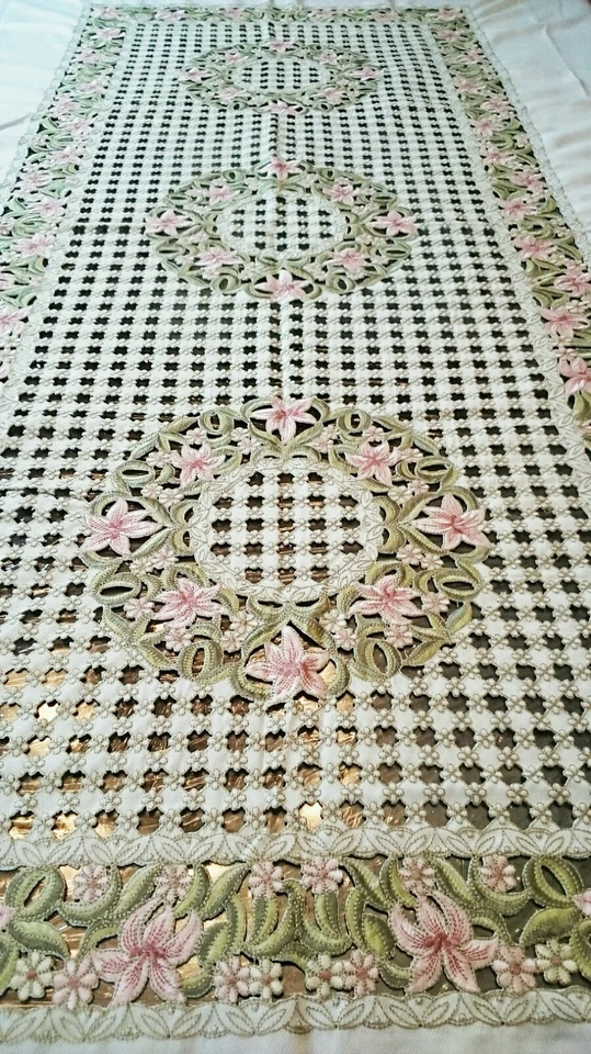 72x144" Embroidered Floral Cutwork Embroidery Tablecloth 12 Napkin Wedding Party - Image 3 of 4