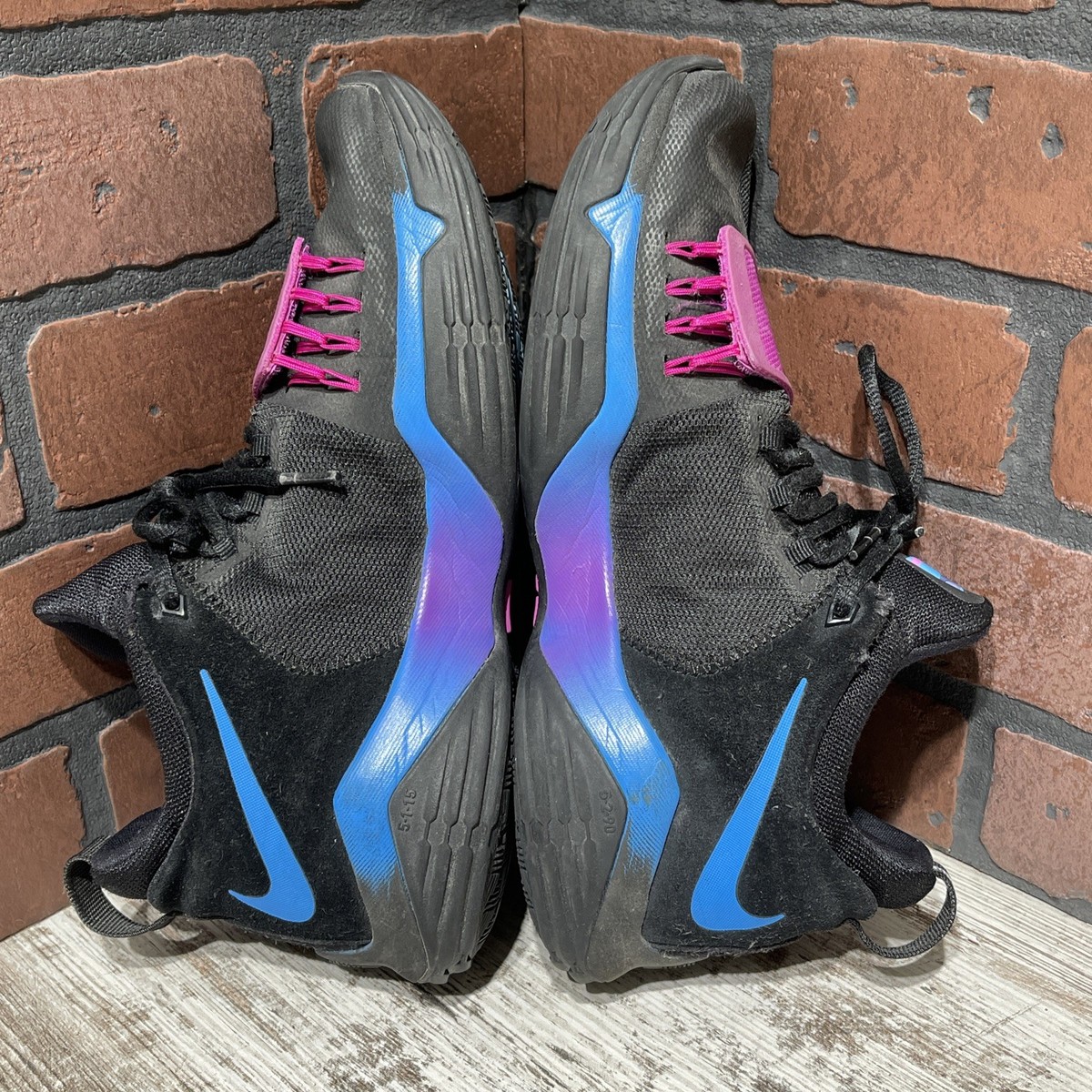 Size 8- Men display picture 1