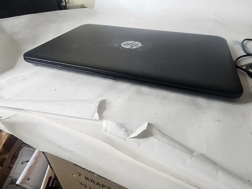 Notebook HP 15-g067cl TS 15.6" AMD A8-6410@2.00GHz 4GB RAM 500GB LEIA! - Imagem 3 de 4