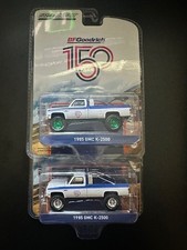 1:64 GREENLIGHT BFGOODRICH 150 YEARS 1985 GMC K-2500 REGULAR & CHASE VERSIONS