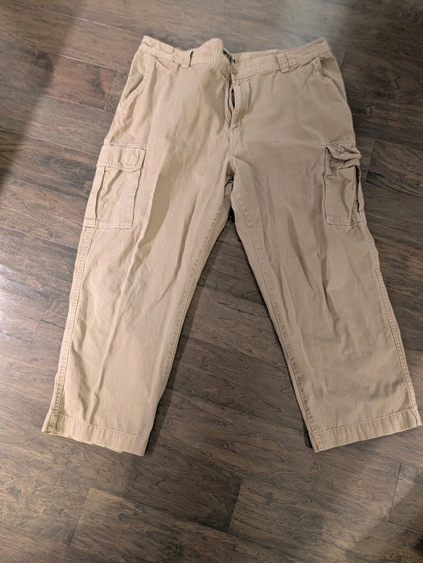 Men's 46x30 Cargo Pants , Used but Good Condition.