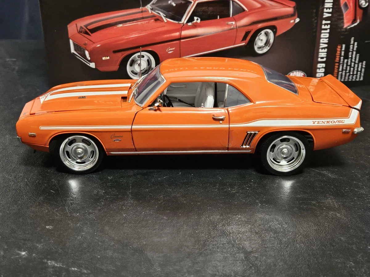 Chevrolet Camaro 1:18 Scale 1969 Vehicle Year Contemporary