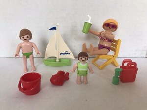 Playmobil Summer Fun Mom with Sunglasses Boy Baby Swimsuits Sailboat Toys