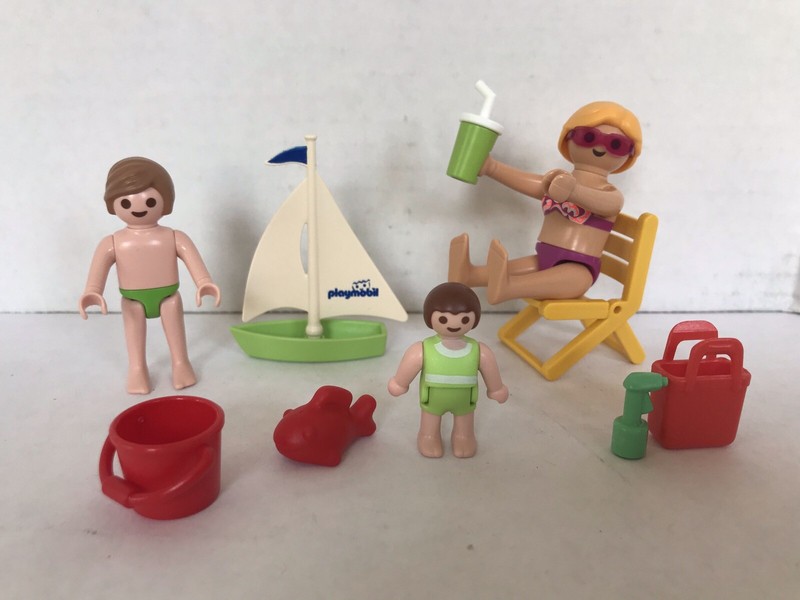 Playmobil Summer Fun Mom with Sunglasses Boy Baby Swimsuits Sailboat Toys
