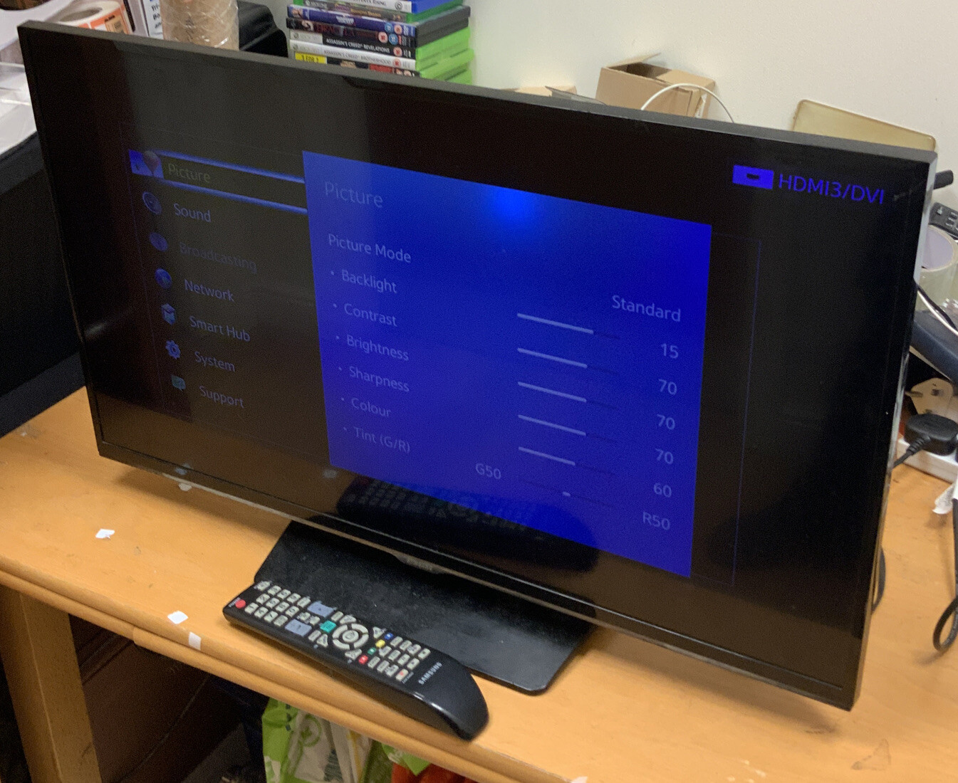 Samsung 32in Smart Television UE32H5500AK eBay