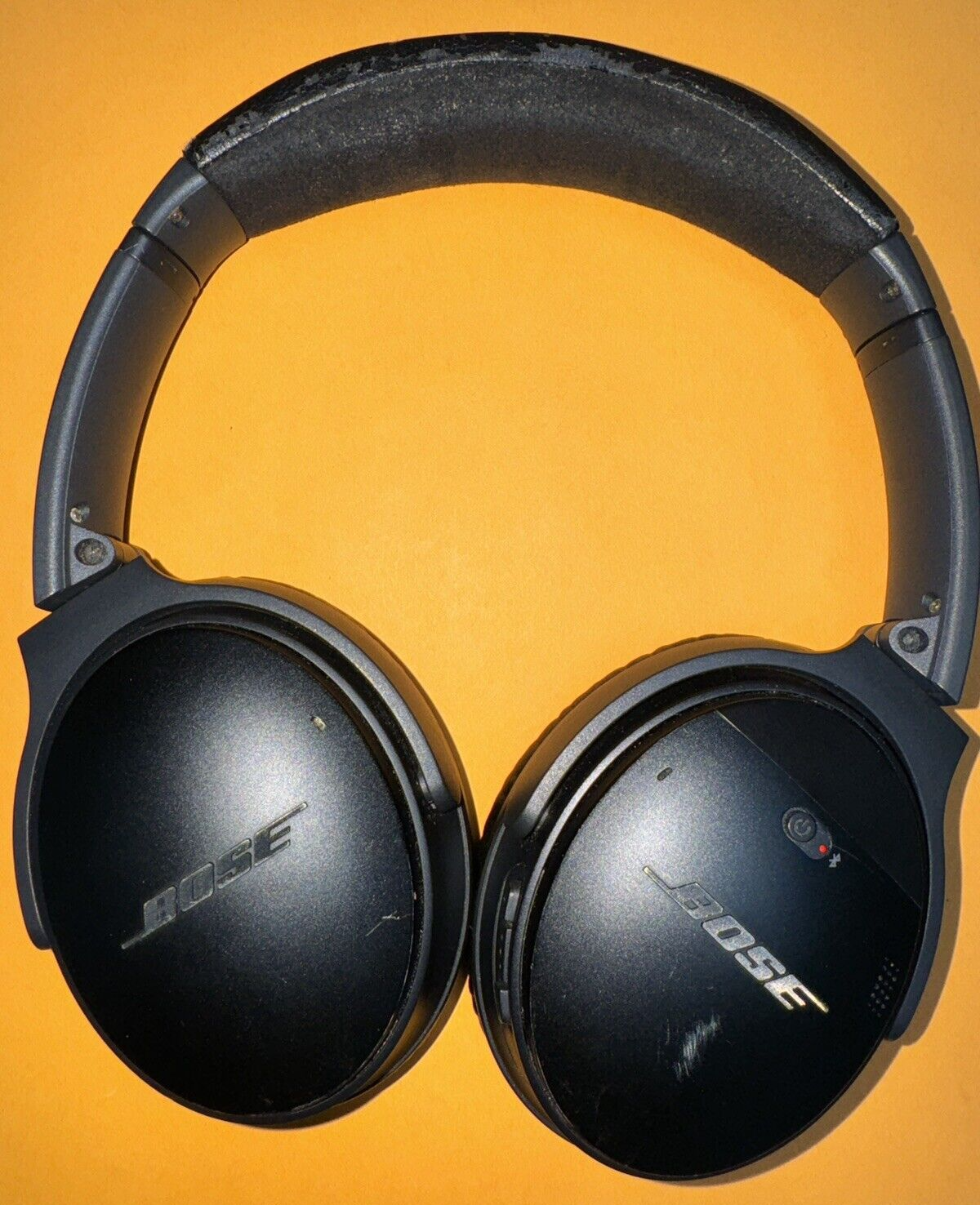 Bose QuietComfort 35 Over the Ear Wireless Headphones - Black-image