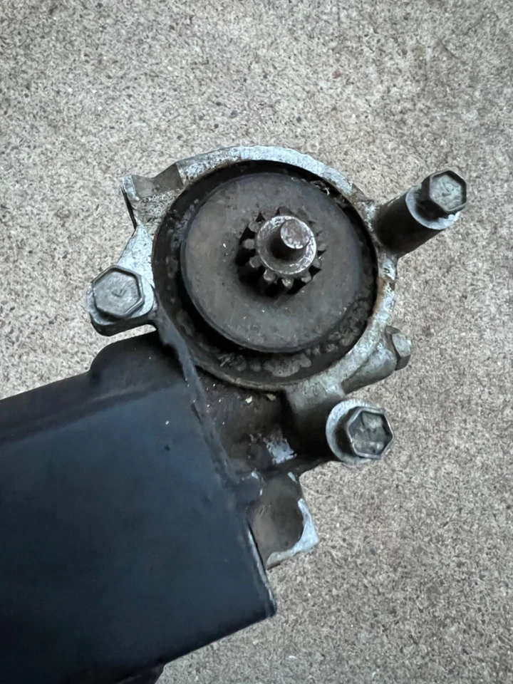 OEM GM 1961 1962 1963 1964 Chevy Impala SS 2 Door POWER Window Motor Pontiac - Image 4 of 4