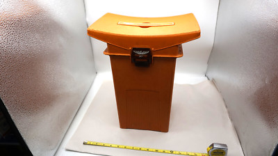 Fenwick Woodstream Sport Seat 9050 Combo Seat Stowaway Fish Camp Bait Tackle