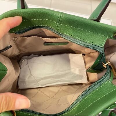 Michael Kors MIRELLA SMALL SHOPPER XBODY IN GREEN | eBay
