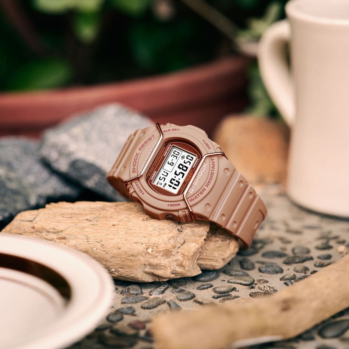 G-SHOCK g-8100 ブラウン デジタルウォッチ CASIO G-SHOCK DW-5700PT-5 Digital Light Brown Color Bumper Men NEW