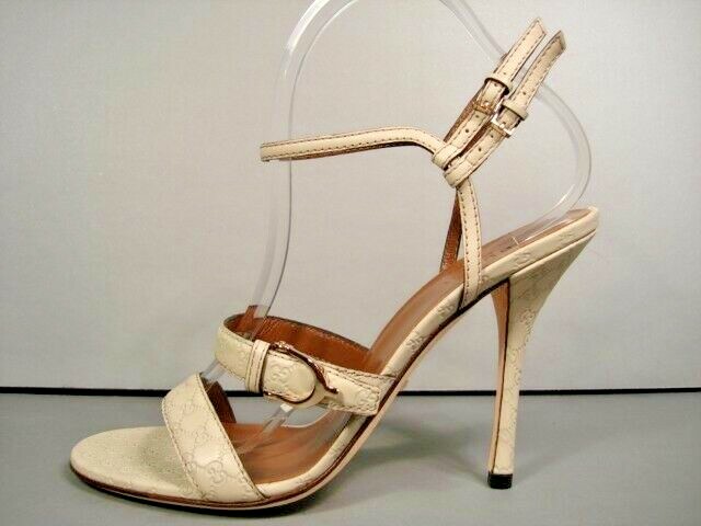 GUCCI 38.5/8.5 IVORY GG GUCCISSIMA LEATHER ANKLE STRAP SANDALS 