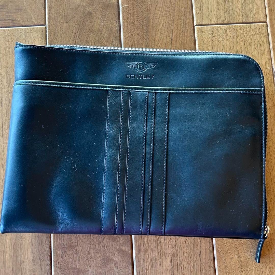 本革 BENTLEY COLLECTION Tech Case:¥35，420｜アクセサリー