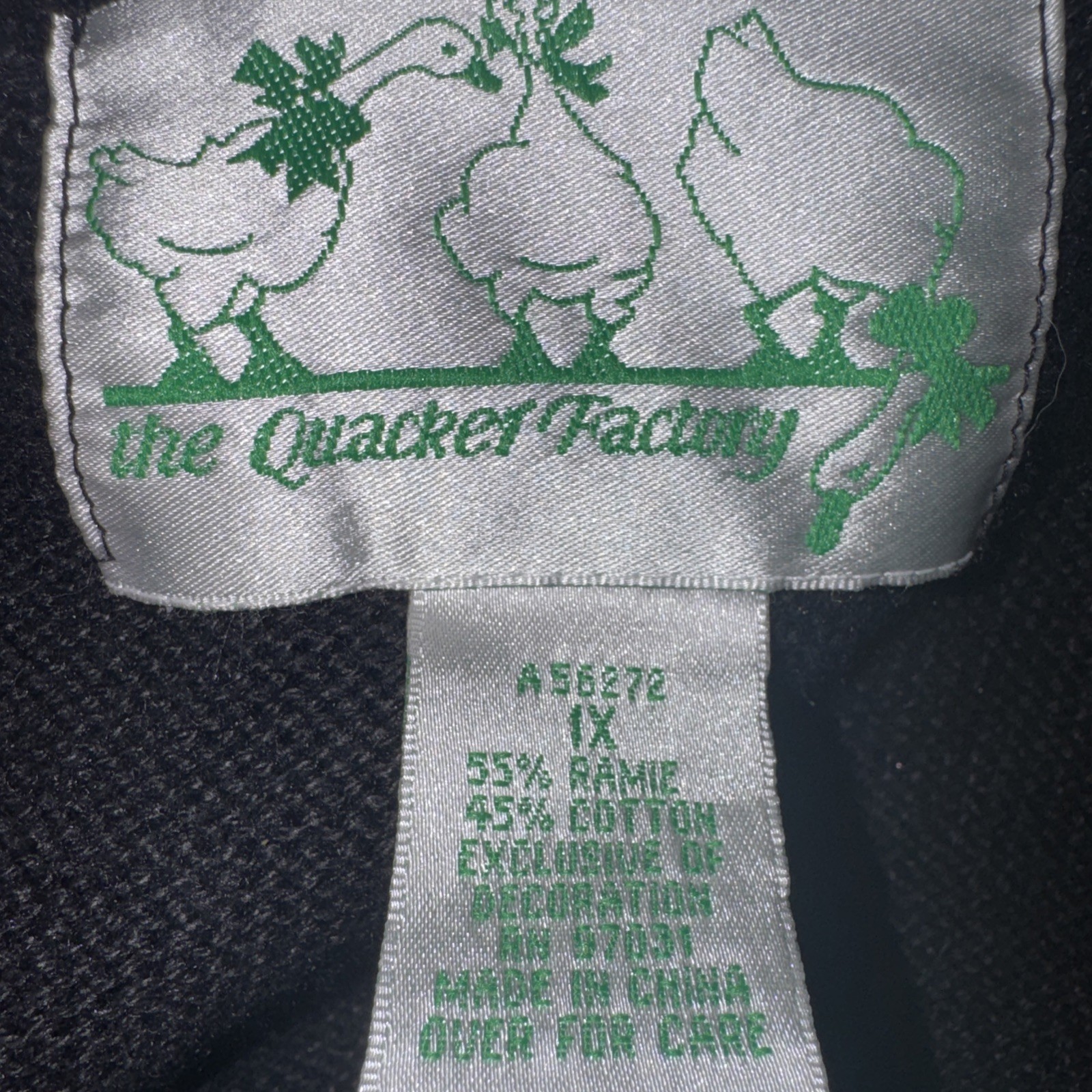 Quacker Factory Sweater Vintage Snowmen  Buttons Are Snowman 1x Smoke Free