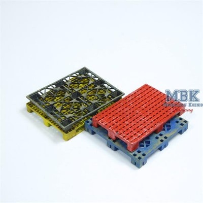 HD Models HDM35073 Plastic Pallets Mix 4pcs