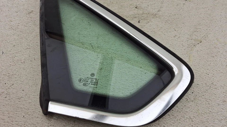 Оригинальная хромированная задняя левая четверть панели окна стекла для VW Volkswagen Passat 2012–2019 годов выпуска - Изображение 3 из 4