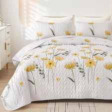 Floral Quilt Set California King, Yellow Flower Bedspread, Lightweight 3-Piece S