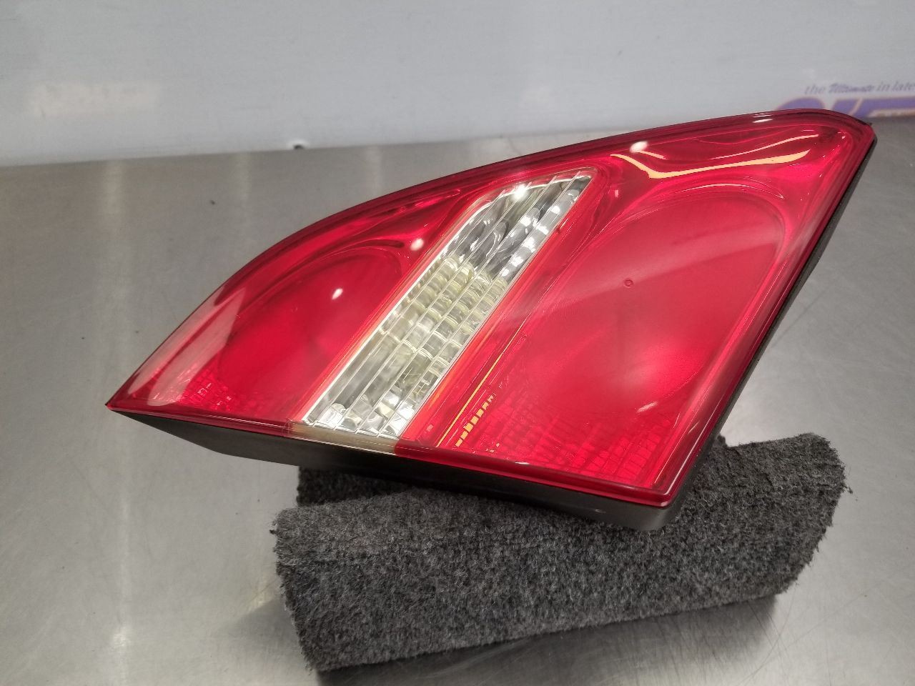 01 LEXUS LS430 TAIL LIGHT LAMP LEFT DRIVER