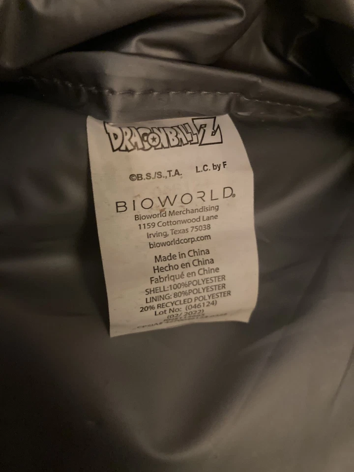 Lonchera aislada de lados suaves Dragon Ball Z Anime Bioworld Foto 3 de 4