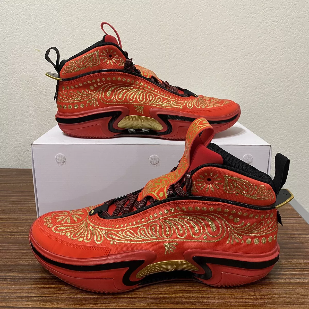 Jordan red hotsell gold