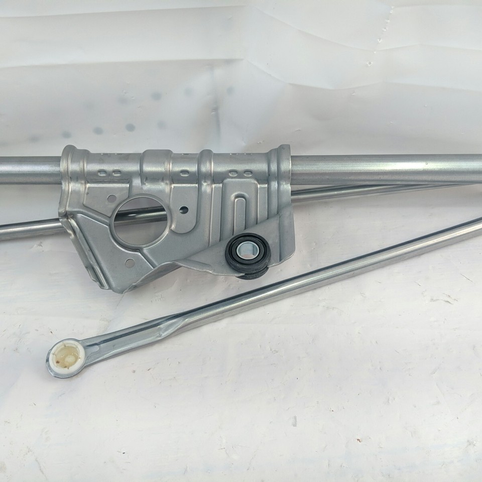 GM 22956300 Escalade ESV Suburban Yukon Windshield Wiper Linkage