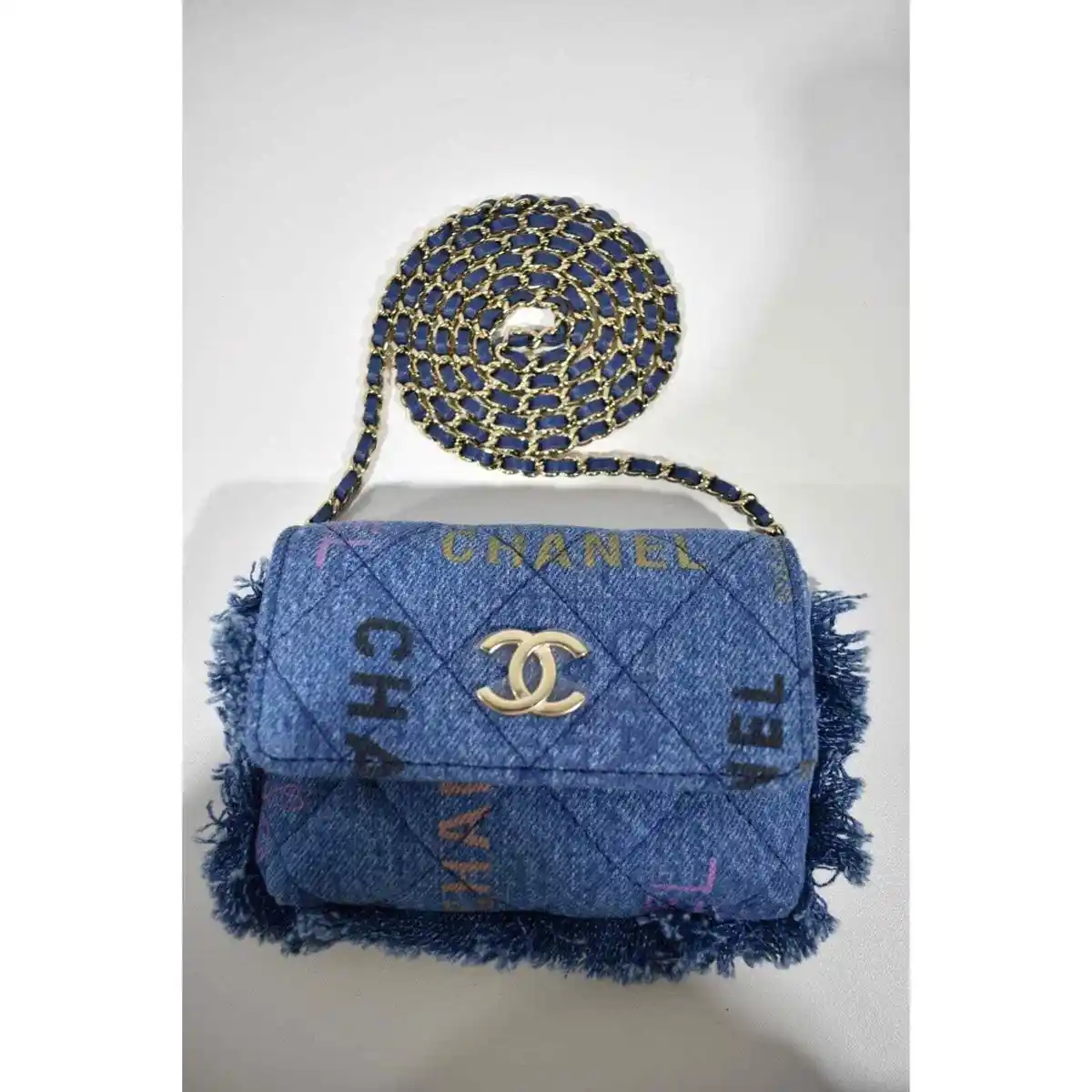 Chanel 22P Blue Denim Graffiti CC Logo Shoulder Crossbody Clutch Credit  Card Bag