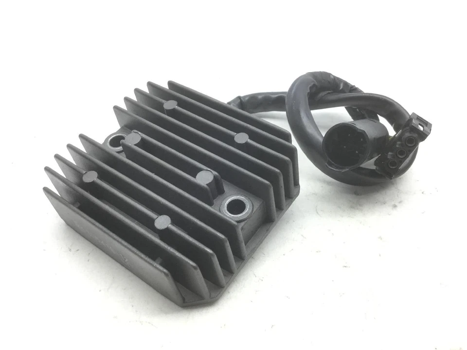 Spannungsregler Strom BMW F 650 GS 650 2002 WB10172AXY Foto 2 de 4