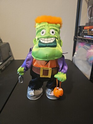 GEMMY 13'' ANIMATED SINGING AND DANCING MONSTER .  TESTED & WORKING.