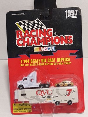 Racing Champions NASCAR Transporter QVC #7 Geoff Bodine 1:144 Diecast 1997...B14