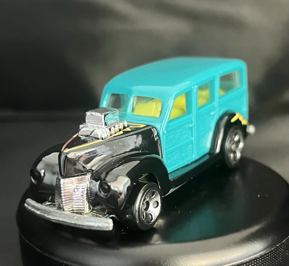 Hot Wheels 40's Ford Woody Truck Aqua/Black Vintage Mattel Diecast Hot Rod 1:64 - Image 3 of 4