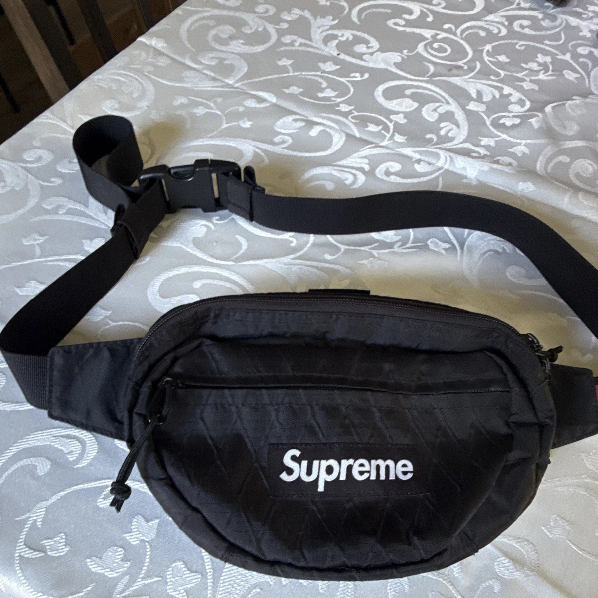 Supreme Belt Bag & Fanny Pack Bags for Men for sale - eBay