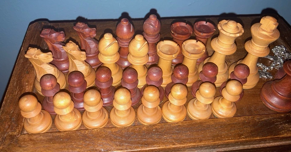 Juego de ajedrez Lardy Staunton francés vintage años 70 -32 piezas - 3"" reyes -solo piezas- Foto 3 de 4