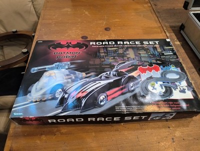 Vintage 1997 Kenner Batman Batmobile & Mr Freeze Slot Road Race NO