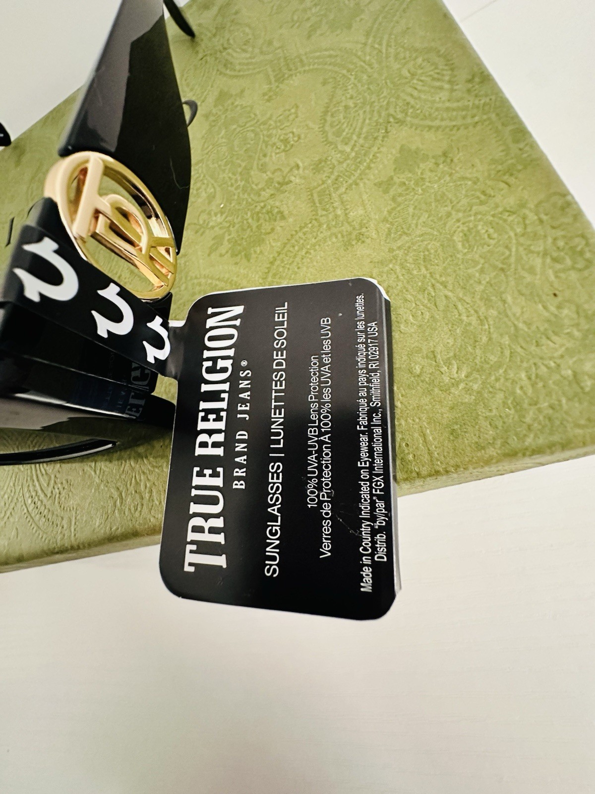 True Religion Sunglasses Black Gold Logo Oversized New With Tags NWT thumbnail 4