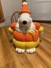 Peanuts Snoopy Candy corn Cookie Jar Zrike Brands 10.5”