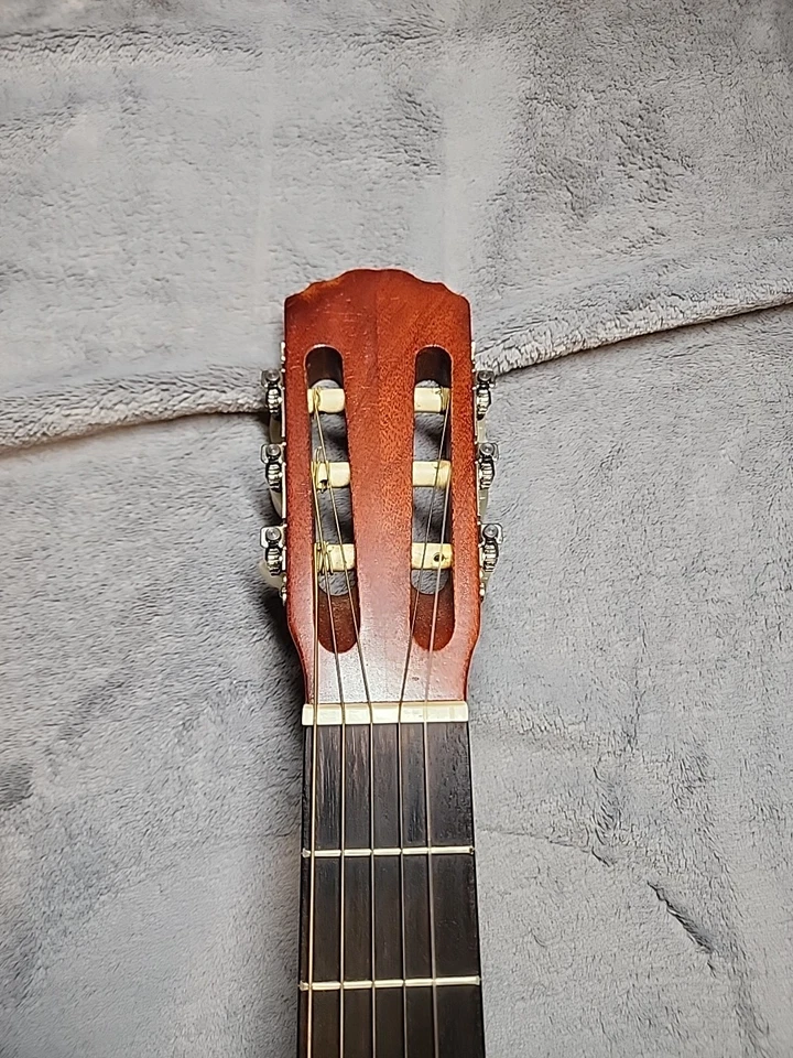 HOFNER VINTAGE ACOUSTIC GUITAR MADE IN GERMANY BEAUTIFUL - Image 4 of 4