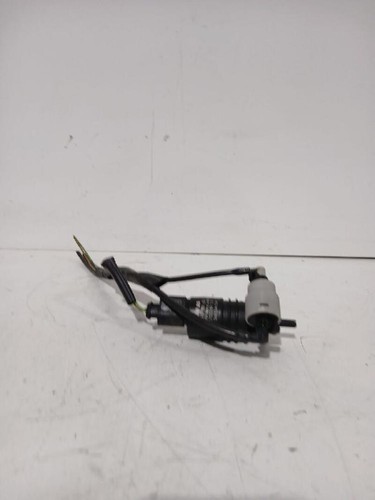 waschwasserpumpe VOLKSWAGEN POLO IV 9N 9A 1.9 SDI 1K6955651 berrp165643