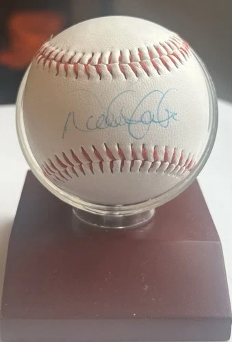 Derek Jeter New York Yankees Autographed Baseball - NO COA (Comes W/ Case)