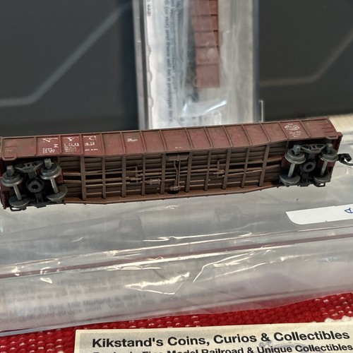 Bluford N Weathered Runner Lot of 2 NYC Lightly Dented 52' Mill Gondolas -New! - Picture 6 of 11