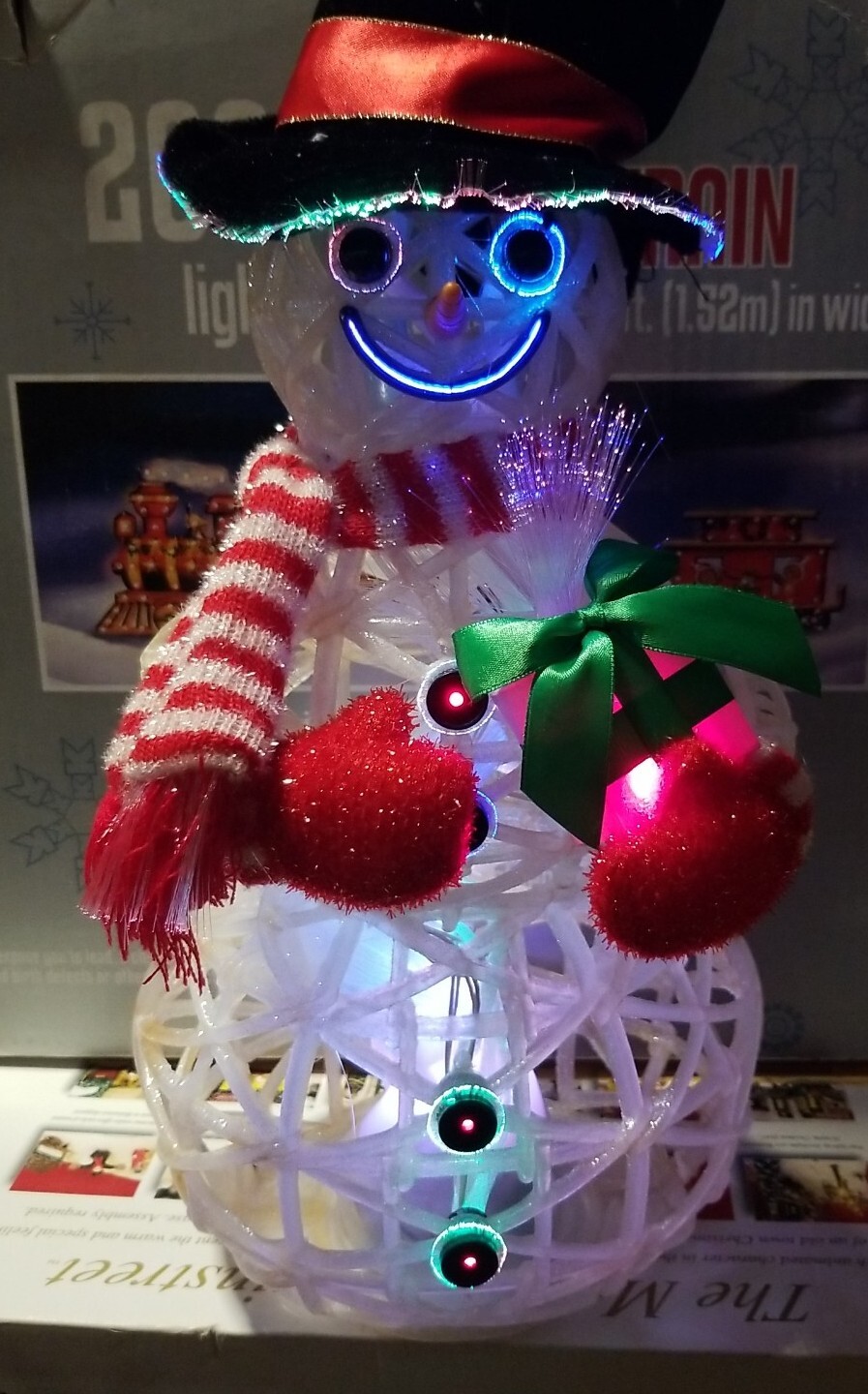 Vintage Christmas Avon 2002 Color Changing Fiber Optic Snowman 16