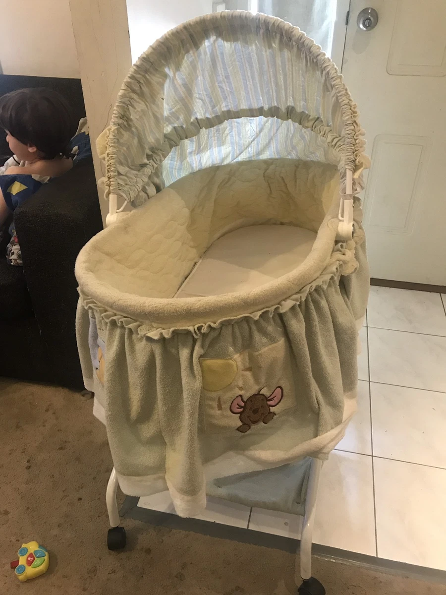 Delta winnie the pooh cheap bassinet