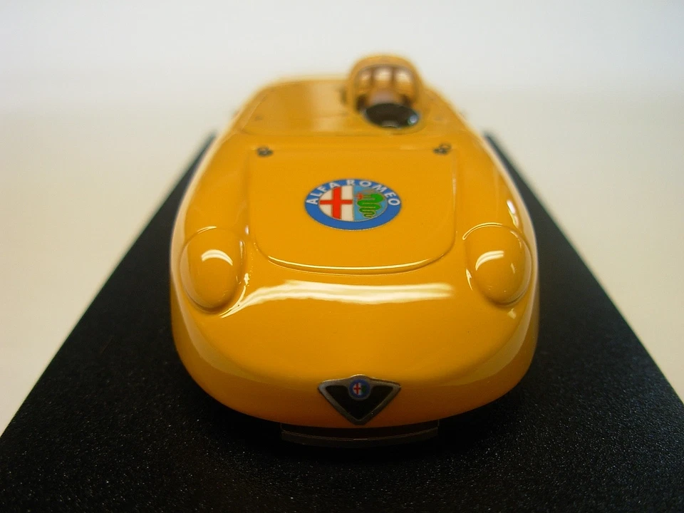 Alfa Romeo "Bonnie" Bonneville 2001 Scala 1:43 Modellino Auto - BUILDING KIT - Immagine 2 di 4